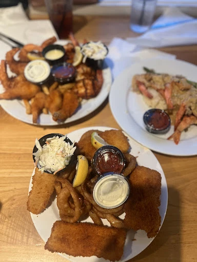 Castaway’s Seafood & Grill photo 10